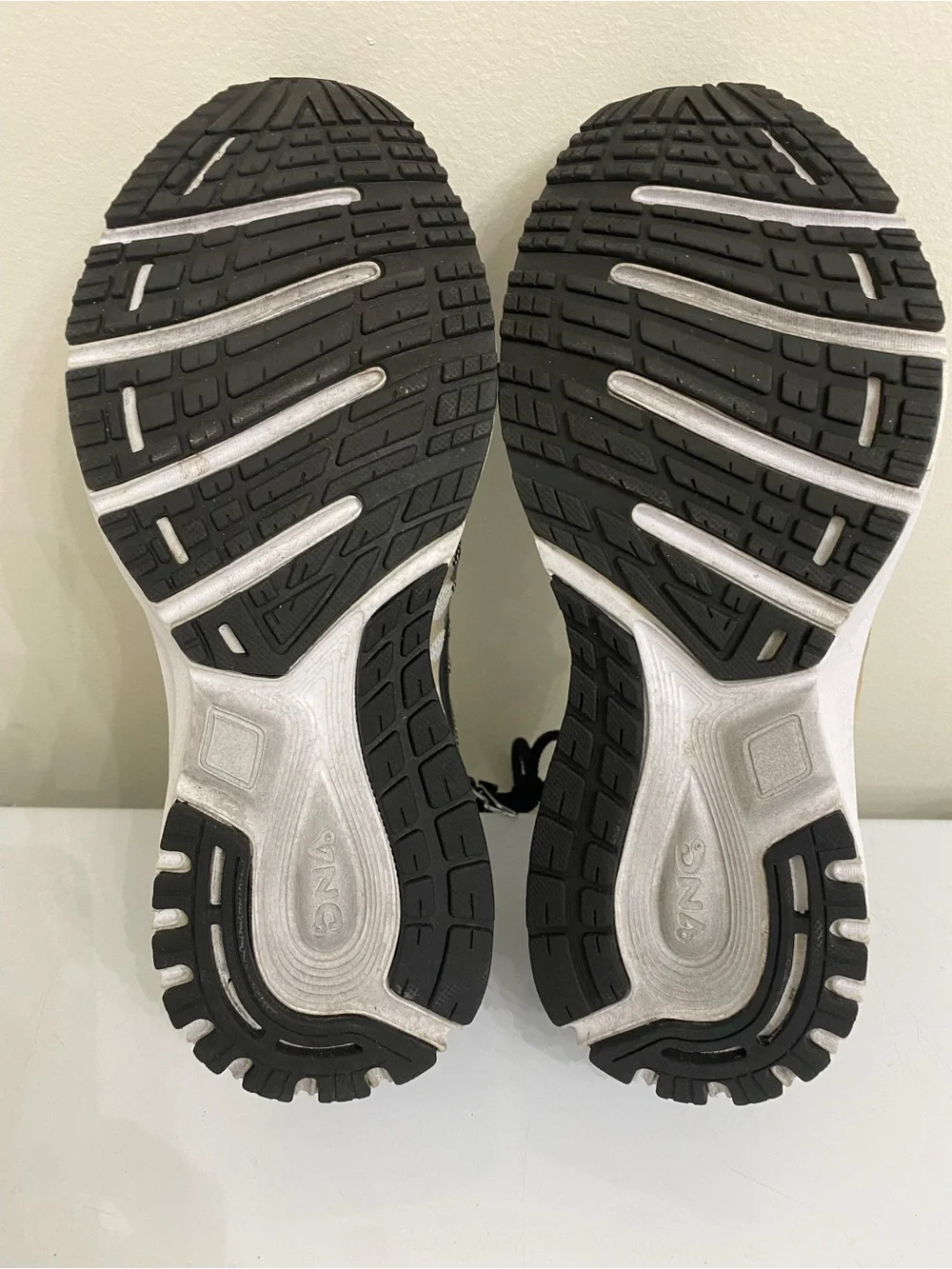 Skechers Women’s Revel Black Gray and Cream Athletic Shoes